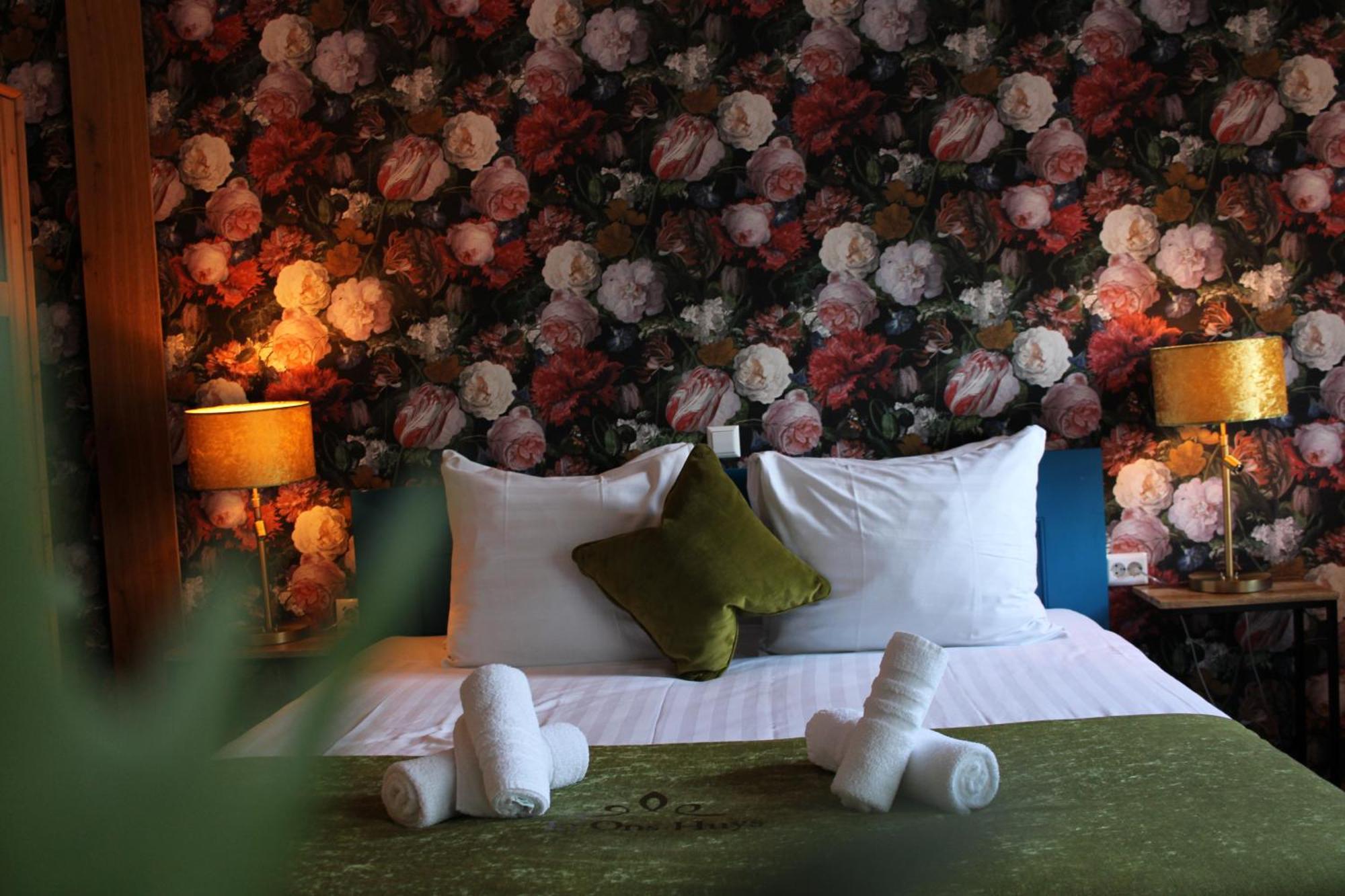 Hotel West Inn Hippolytushoef Dış mekan fotoğraf
